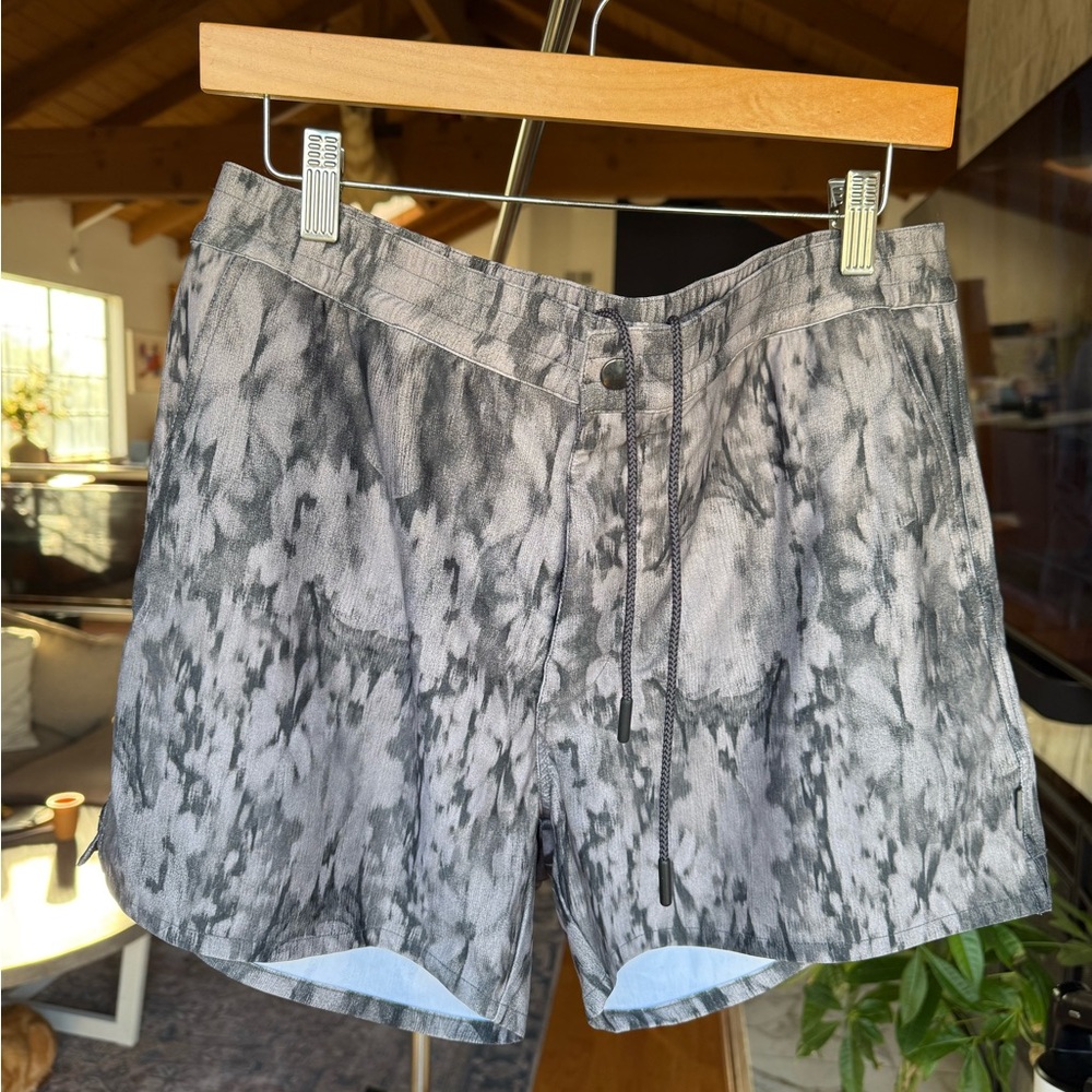 John Varvatos Gray Patterned Swim Trunks